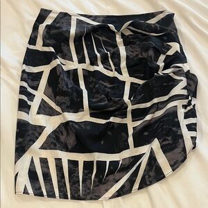 Chic Black and White Geometric Skirt